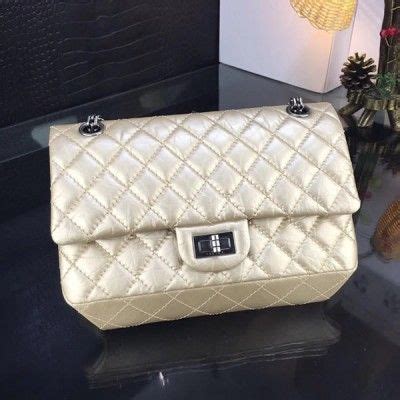 chanel 225 pearl white reissue|Chanel 2.55 reissue flap size.